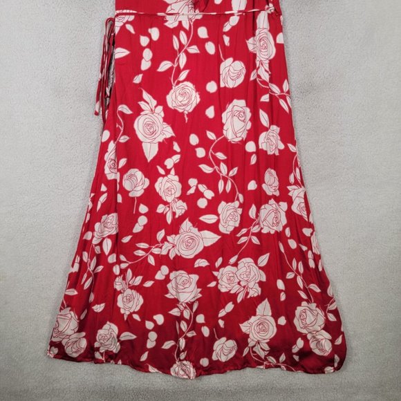 NWT Disney by MinkPink Enchanted Rose Floral Print Ruffled Sexy Wrap Dress - Picture 11 of 16
